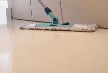 在辦公室進行保潔的時候，要注意哪些方面呢？